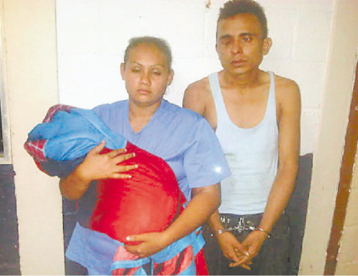 Padres usaban a su bebé para asaltar