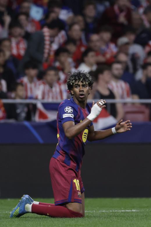 Culpable del fracaso de Barcelona, jugador sale herido y sufrimiento de Lamine Yamal ante Atlético