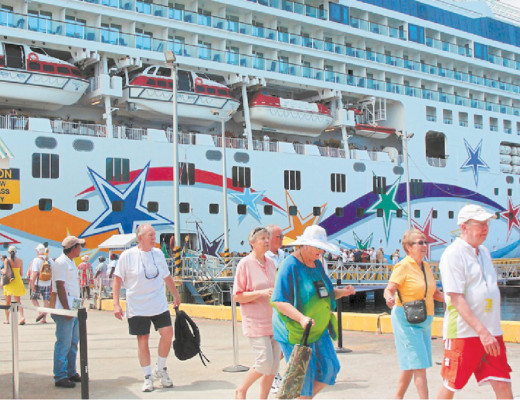 Turista un millón llega en diciembre a Honduras