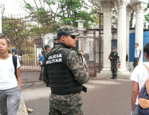 Ministro anuncia cierre temporal de algunos colegios &nbsp;&nbsp;&nbsp;