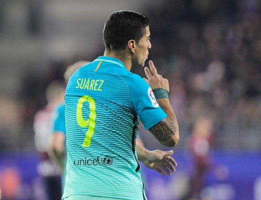 Barcelona sigue a la caza del Real Madrid gracias al tridente Messi-Suárez-Neymar