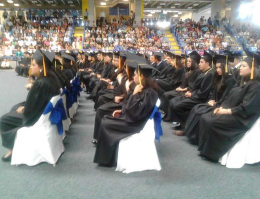 UNAH graduará a casi mil nuevos profesionales