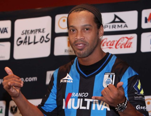 Ronaldinho: No voy a cambiar mi estilo de vida