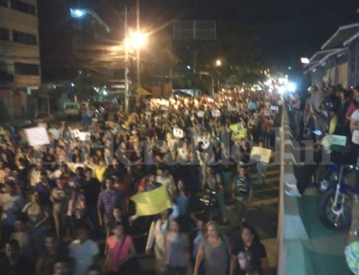 Concurrida marcha en Honduras en apoyo a Kevin Solórzano