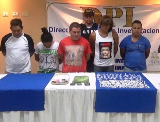 Caen supuestos pandilleros con más de mil piedras de crack