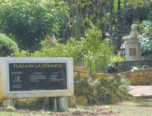 Parque Nacional El Picacho acoge la Plaza de la Filosofía