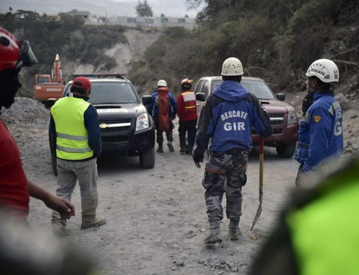 Cuatro muertos deja fuerte sismo que remeció Quito
