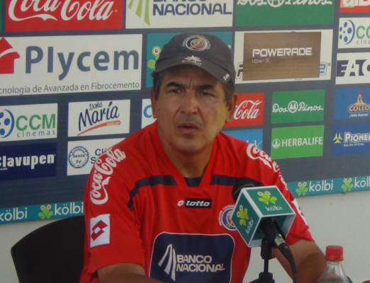 Pinto dice que no se vinieron a entregar a Honduras