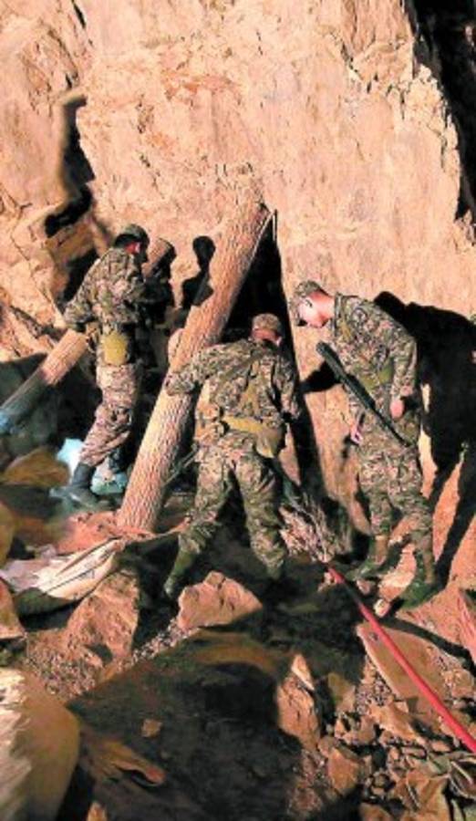 Exhaustiva y angustiosa labor de cuerpos de socorro