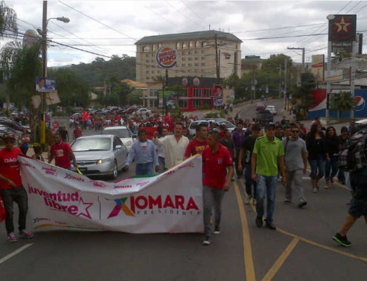 Seguidores de Libre protestan en Tegucigalpa