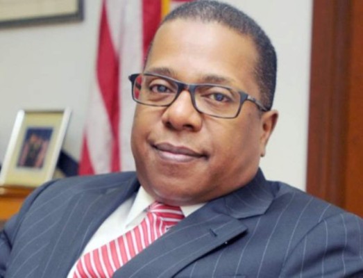 Juan Orlando Hernández a reunión con funcionarios de Estados Unidos