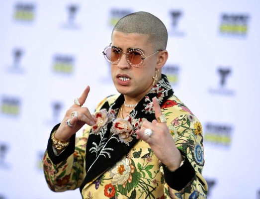 Bad Bunny dice que aprende poco a poco a vivir con el éxito
