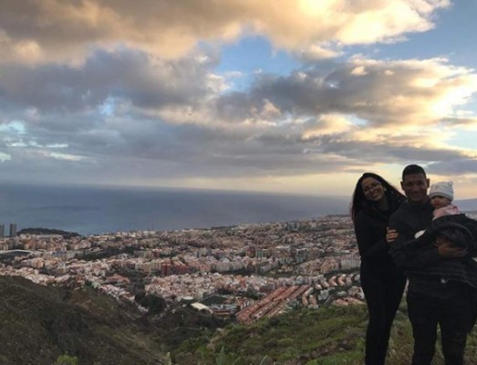 Así es la vida del hondureño Bryan Acosta en Tenerife, España