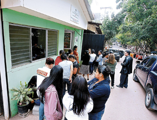 Acribillan a tres jóvenes en la colonia La Laguna