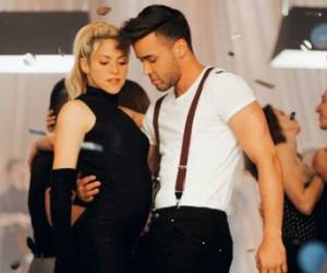 Shakira y sus nuevos experimentos musicales en el ballenato, reguetón y bachata son un éxito en la radio y YouTube.