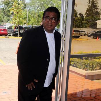 El alcalde de Choluteca asegura que en esas decisiones trascendentales a los alcaldes no se les toma en cuenta y que solo los usan como escalera