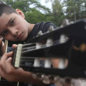Cuatro escuelas de la capital forman a los futuros artistas