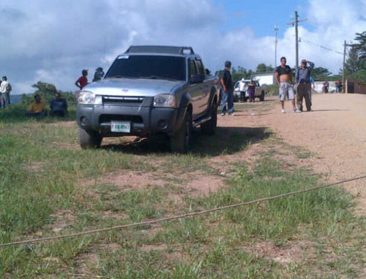 Acribillan a un hombre y lo abandonan en la aldea El Tablón
