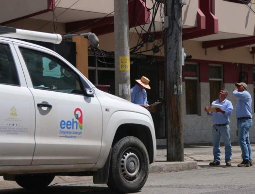 Sector empresarial de Comayagua se queja del mal servicio de EEH