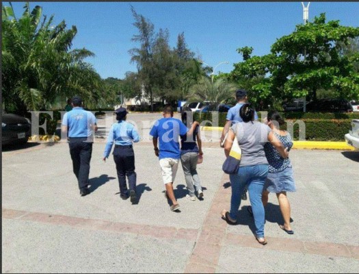 Roatán: Aparece adolescente que había permanecido extraviada por cuatro días