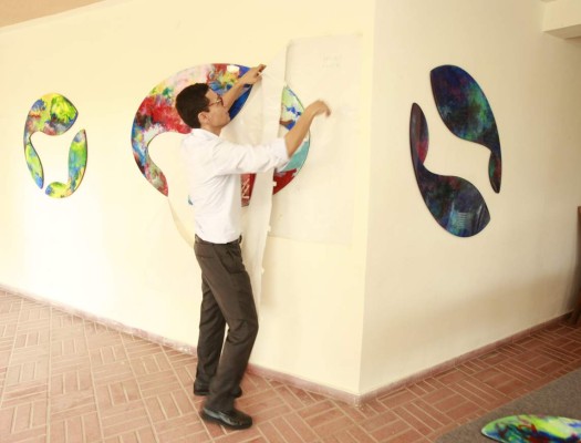 'Sumergido”, la propuesta artística que hondureño Rafael Larios llevará a Antigua Guatemala