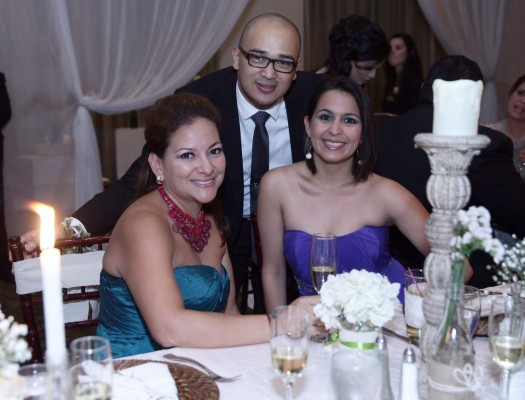 Una hermosa alianza de amor protagonizaron Alisse y Félix