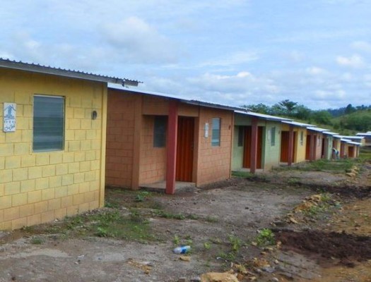 JOH entrega 140 viviendas en El Rosario