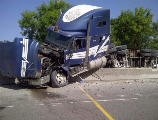 Accidente de rastra en la carretera CA-5