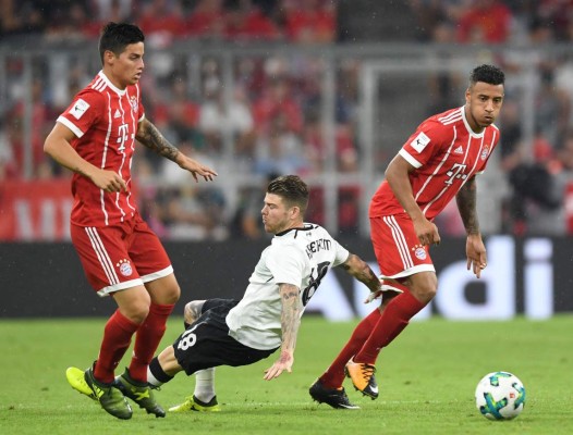 James Rodríguez se lesiona y peligra su participación con Colombia en las eliminatorias