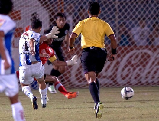 Victoria humilla y baila al Olimpia