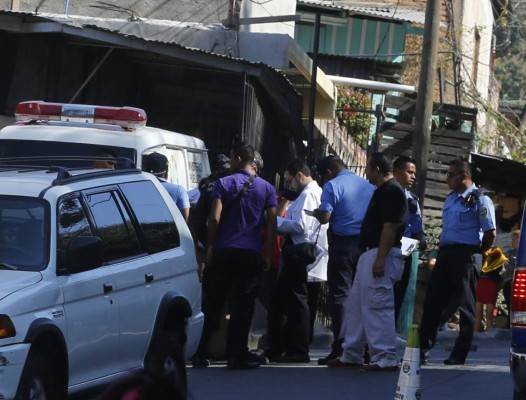 Niña se regresó de la escuela solo para hallar la muerte