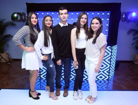 La Estancia School festejó al ritmo y el compás de The White Party