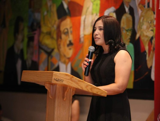 Ernesto Bondy y Gracia Mercado son los ganadores del Concurso de Cuentos Cortos de EL HERALDO