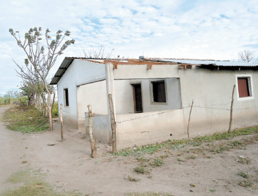 Apenas tres de los 19 municipios de La Paz han construido casas sociales