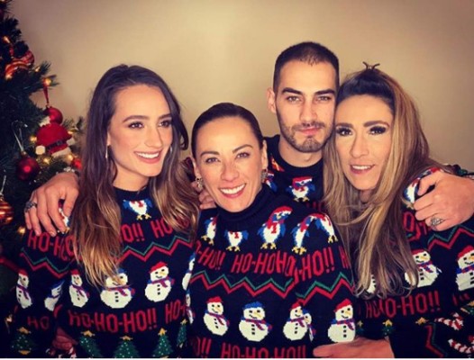 FOTOS: Famosos que recibieron la Navidad en pijama junto a su familia
