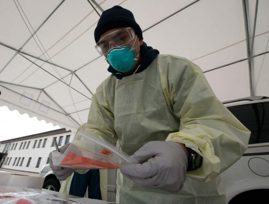FOTOS: España recorta muertes por coronavirus; mientras el encierro continúa