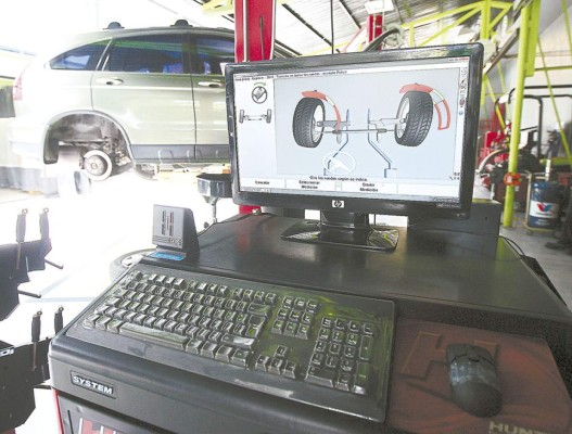 Revisión de autos con tecnología 3D