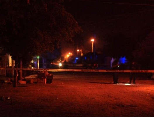 &nbsp;Enfrentamiento entre policías y narcotraficantes deja 14 muertos en México&nbsp;&nbsp;