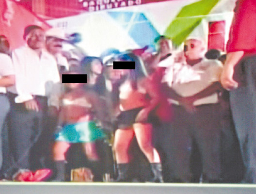 Vergonzoso uso de niñas en concentraciones de Libre