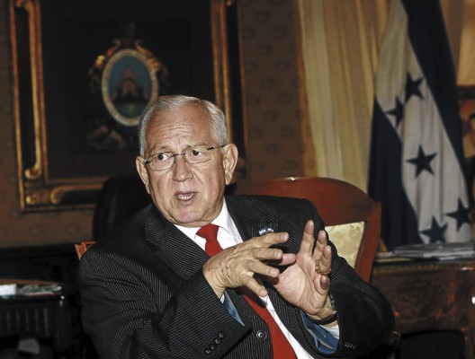 Roberto Micheletti rompe el silencio cinco años después