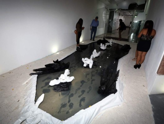 Reflexiones sociales en la muestra InstalaCCET