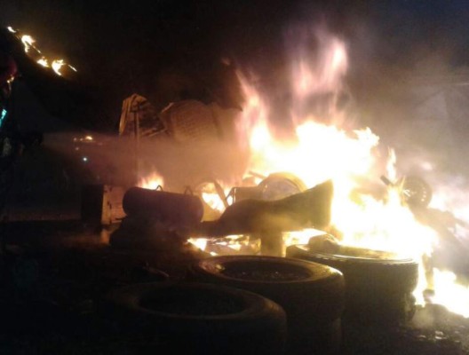 Incendio consume bodega de llantas en Choluteca&nbsp;