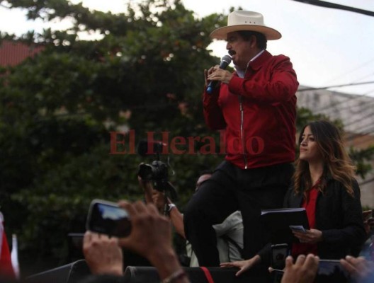 Manuel Zelaya pide a las Fuerzas Armadas reivindicarse con Honduras