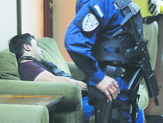 Recluido en el primer batallón queda extraditable de Libre