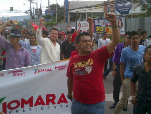 Seguidores de Libre protestan en Tegucigalpa
