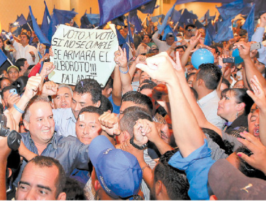 Ricardo Álvarez: Esos 4 poderosos háganse a un lado