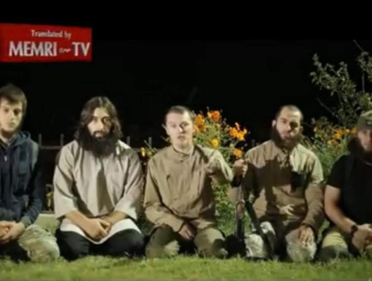 Video: el Estado Islámico celebra con dulces la caída del avión ruso y amenaza a Putin&nbsp;&nbsp;