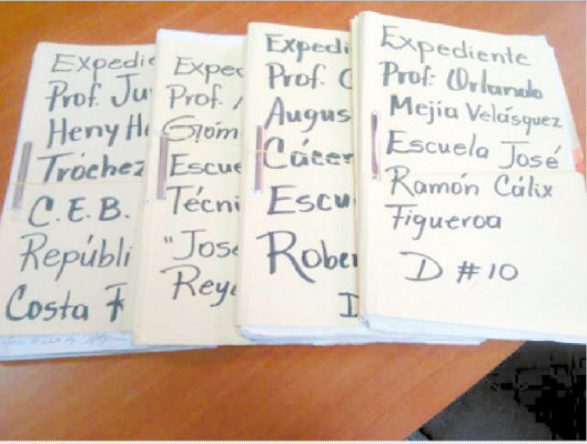 Más dirigentes en lista de posibles despedidos
