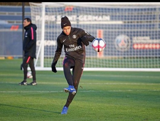 Kylian Mbappé, delantero del PSG que cumple 20 años empapados de éxito en el fútbol