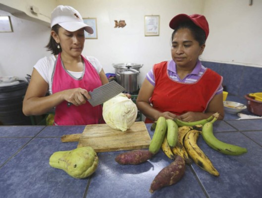 Honduras: Sopa de garrobo, el 'boom' en la capital